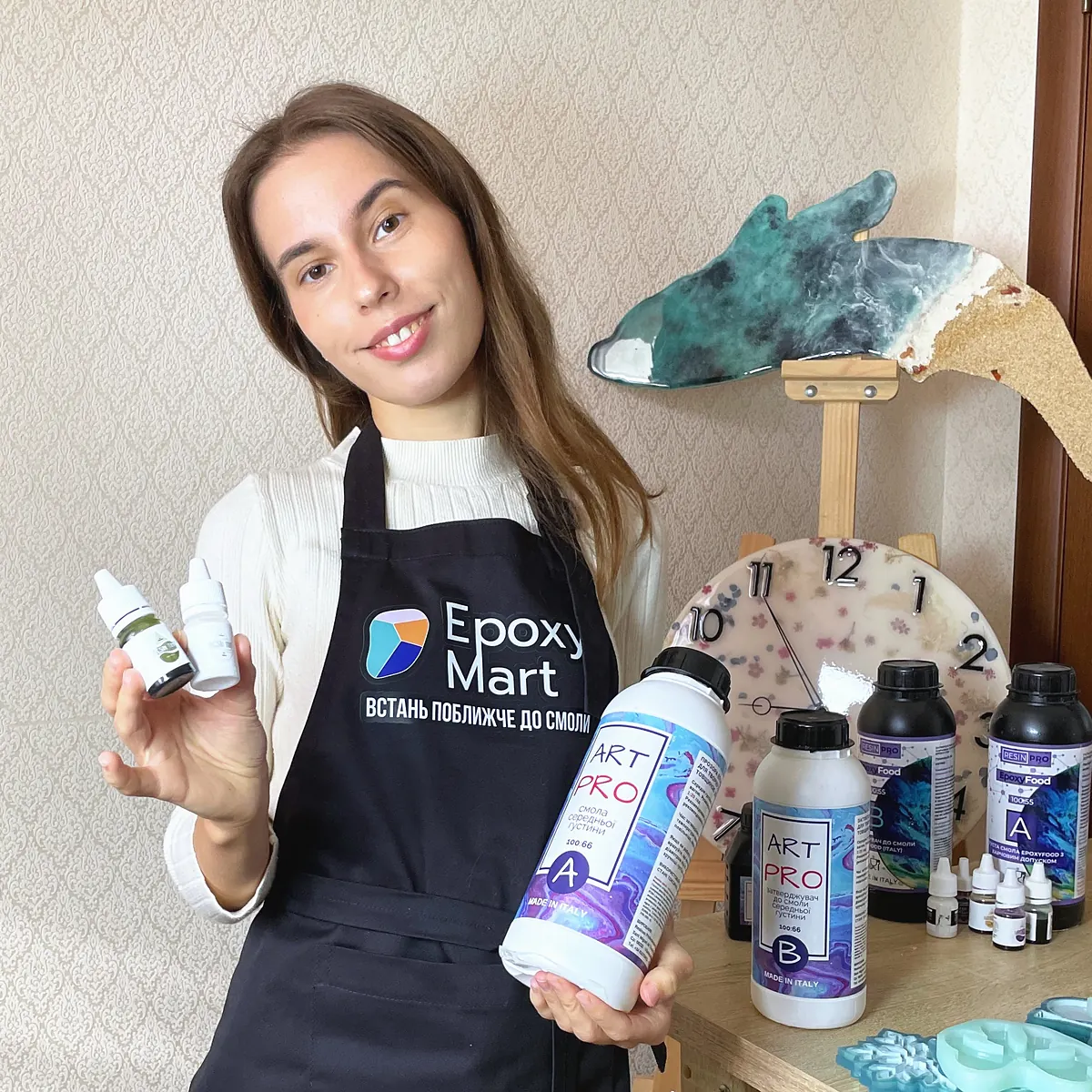 Барвники й епоксидна смола Art Pro в руках майстрині EpoxyMart
