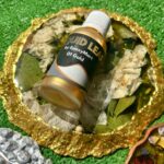 Рідка поталь EpoxyMart 01 Gold та золотий кантик виробу з епоксидної смоли
